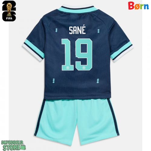 Tyskland Leroy Sane #19 Replika Babytøj Udebanesæt Børn VM 2026 Kortærmet (+ Korte bukser)